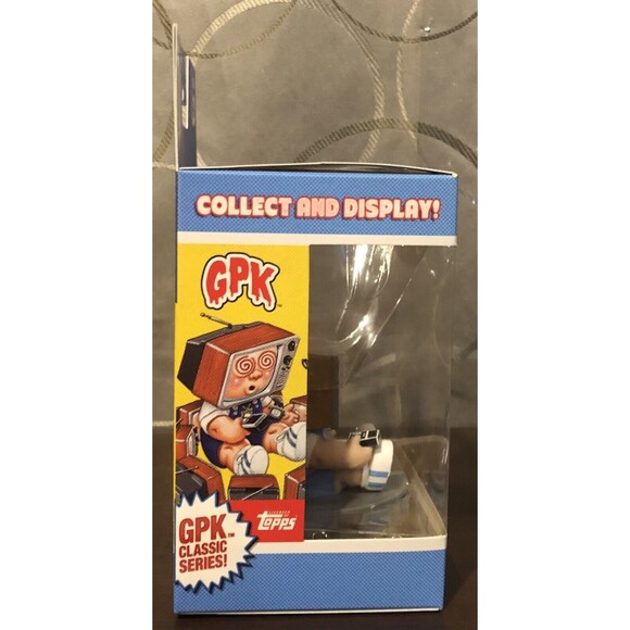 Garbage Pail Kids Tee-Vee Classic Series Figure Stevie Loyal Subjects Topps 2022 - Picture 3 of 11